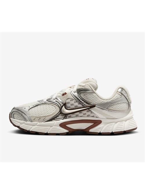 w v5 rnr NIKE | HQ7901102