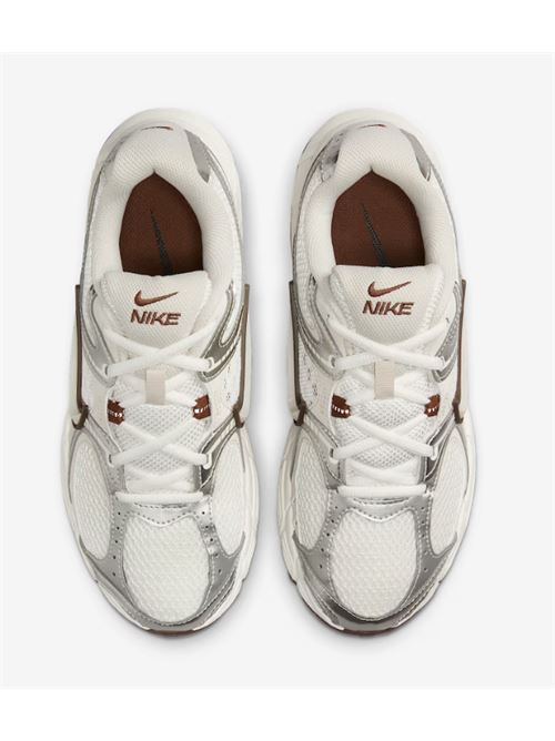 w v5 rnr NIKE | HQ7901102