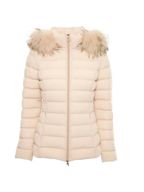Pale