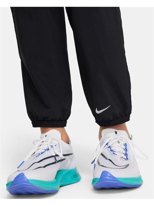  NIKE | FN8371010