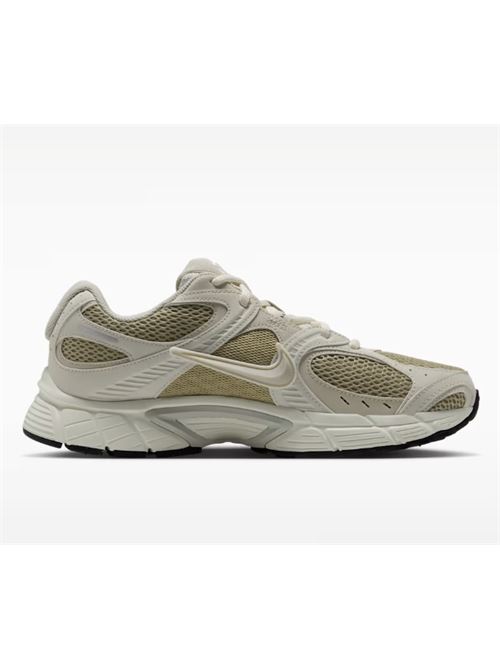  NIKE | IO7835200