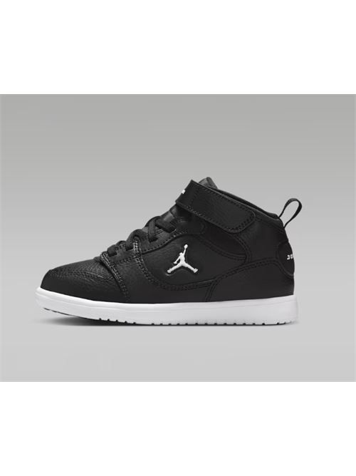  NIKE | IQ7700003